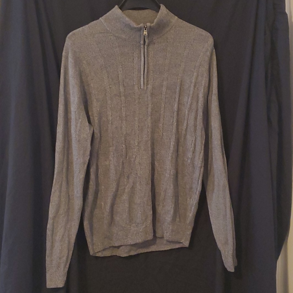 Long sleeved sweater